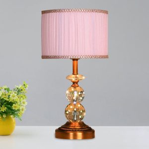 KristalGlow - Lampe de Table avec Forme Conique et Boules en Cristal Taillé